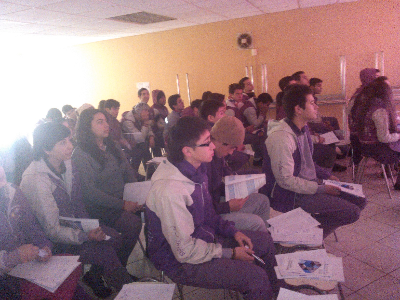 Charla institucional en el Colegio Esperanza de Quilpué