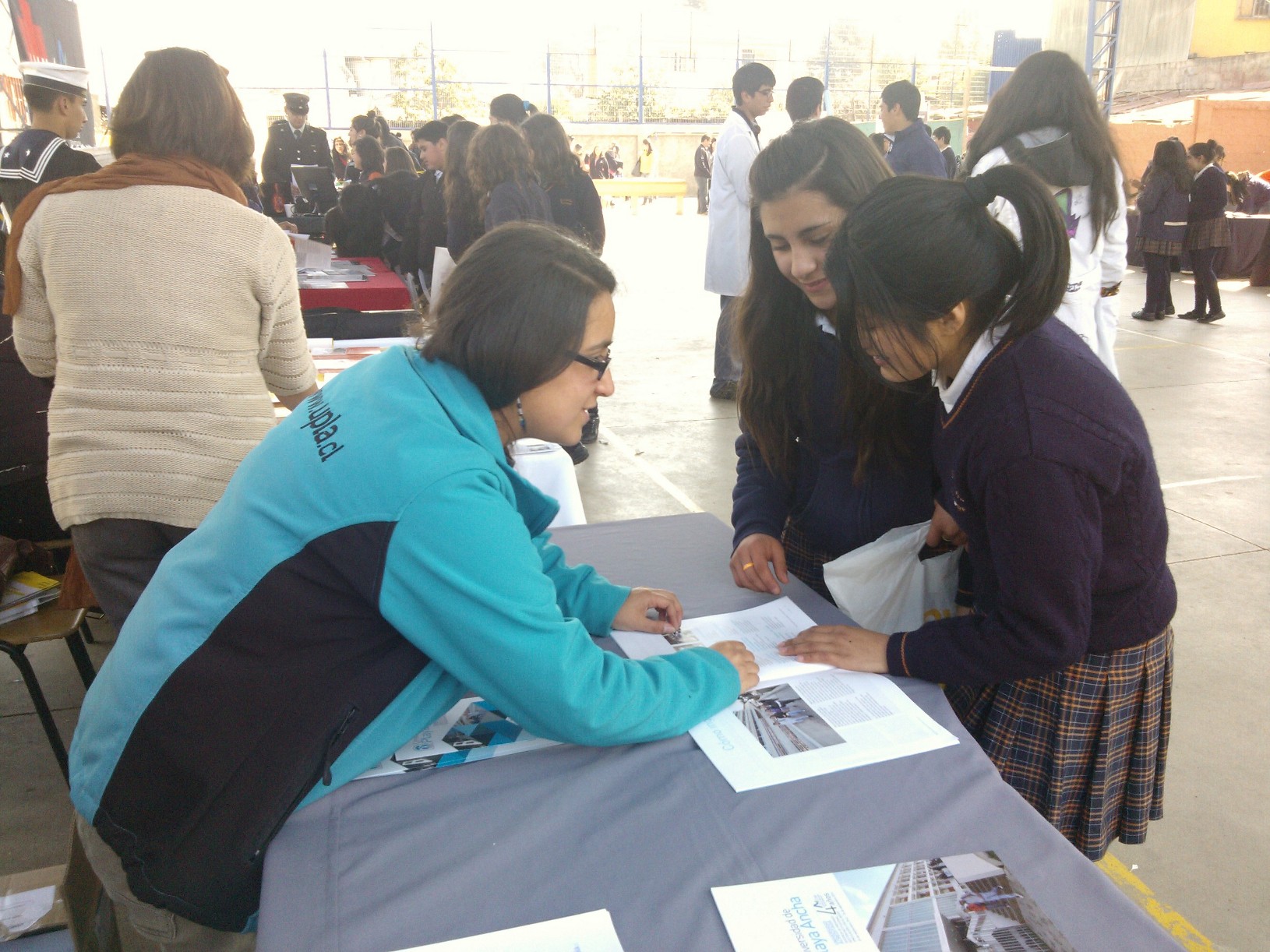 Feria en el Limache College