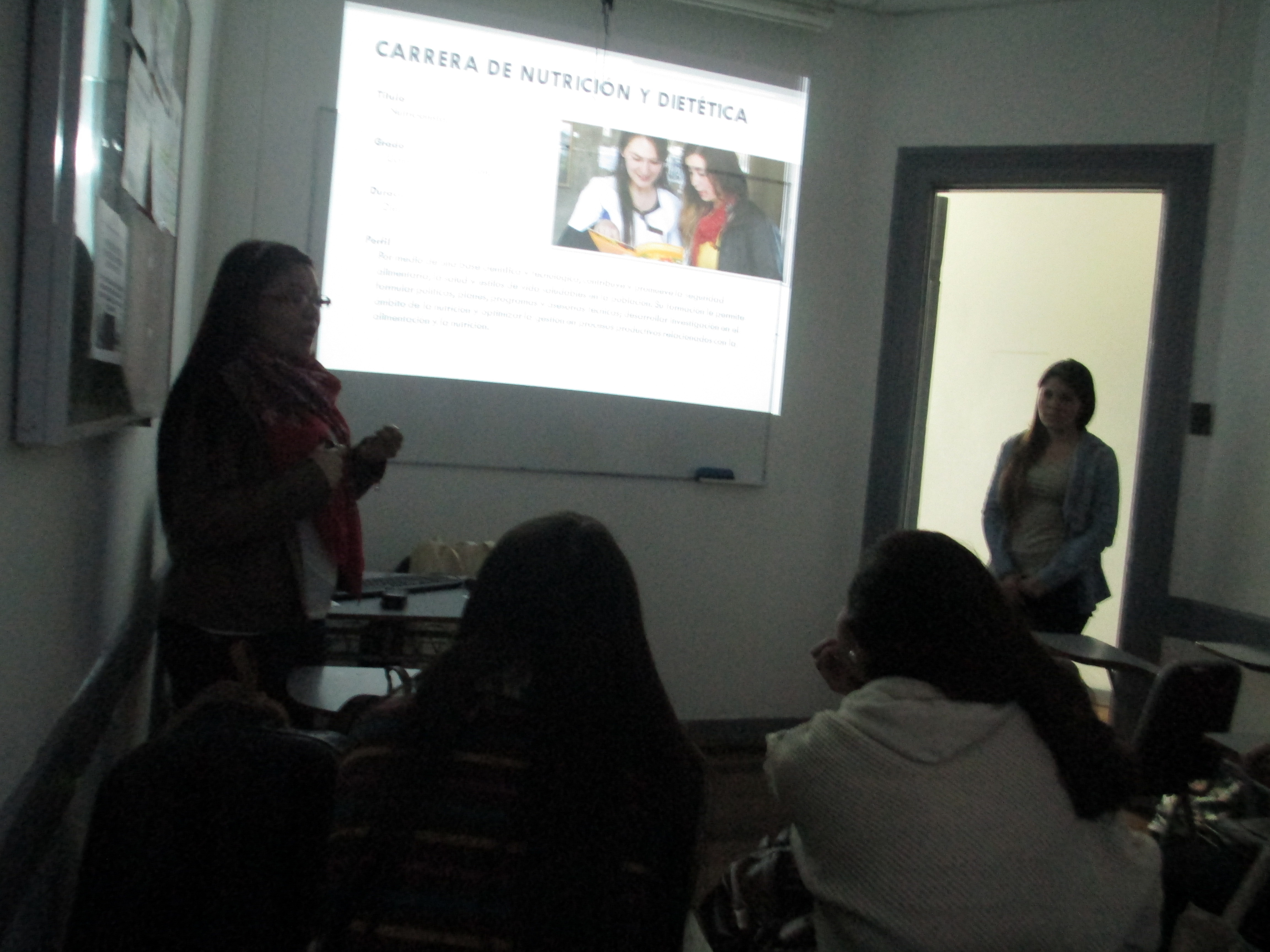 Charla de la carrera de Nutrición y Dietética en el Preuniversitario Cepech de Viña del Mar