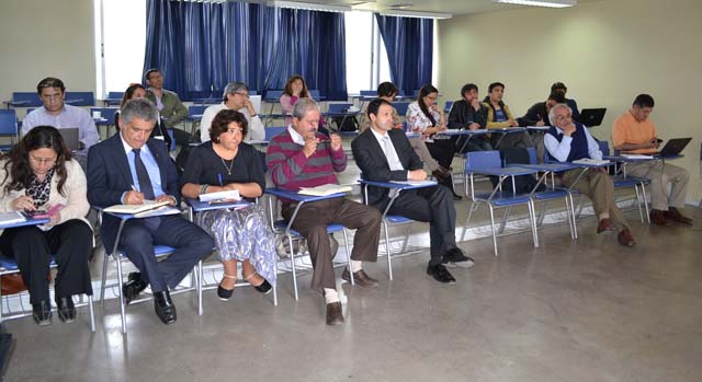 Jornada de evaluación interna en campus San Felipe UPLA