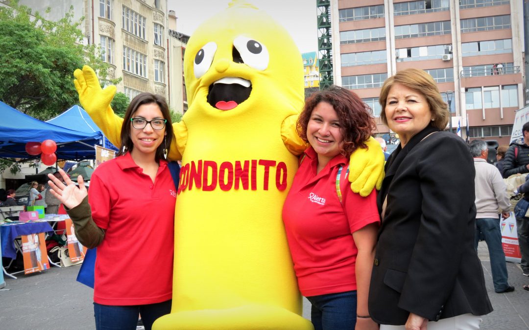 DGDE y Programa Alerta UPLA participaron en conmemoración del Día Mundial del SIDA de la Seremi de Salud