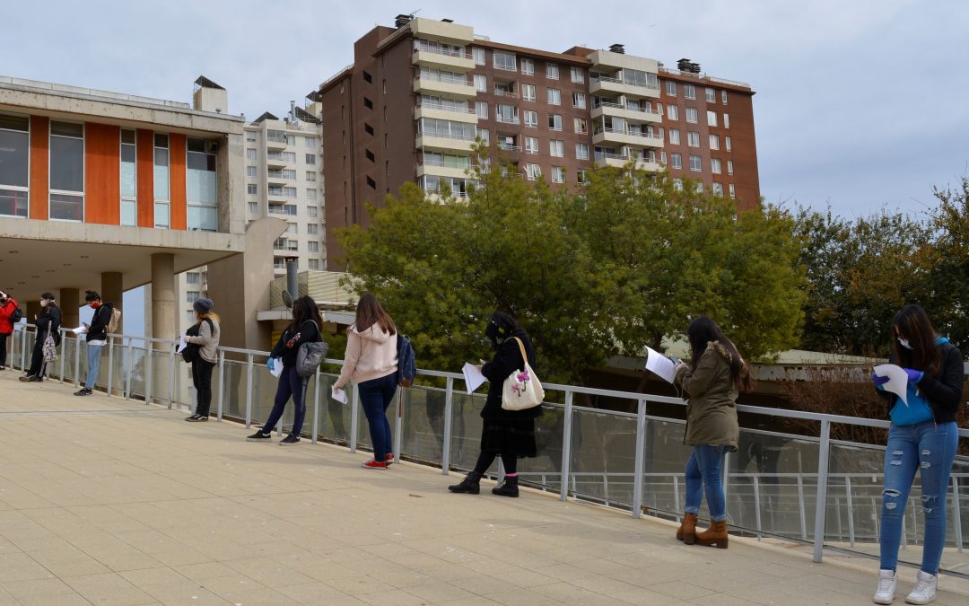 UPLA apoya a su comunidad universitaria: Inició entrega de computadores, tablets y chips de internet