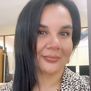 Yasna Velasquez Álvarez  