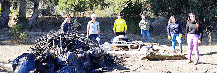 Comenzaron jornadas de limpieza colaborativa en Humedal Estero El Sauce de Laguna Verde