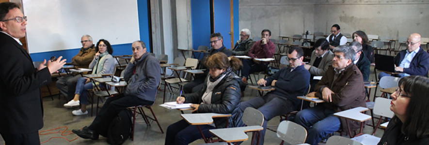 Facultad de Ingeniería se nutre con experiencias internacionales sobre innovación curricular