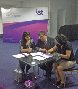Firma de protocolo UPLA - IST