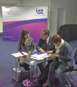 Firma de protocolo UPLA - IST