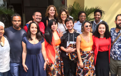 Derecho a la educación superior: Estudiante de Doctorado en Artes Integradas asiste a Escuela REGS en Mozambique