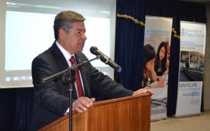 Bienvenida en campus San Felipe_vicerrector Óscar Valenzuela