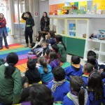 Niños en biblioteca infantil_UPLA