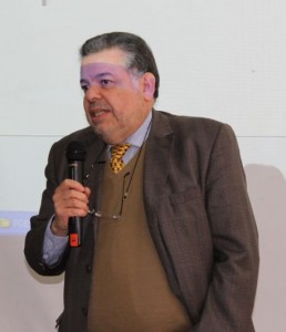 Dr. Daniel López