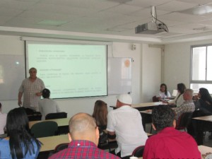 Vicerrector académico Tito Larrondo expuso Cuestionario Talentos Educativos