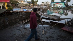 tsunami_chile_2015