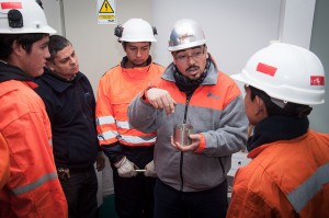 laboratorio_minerologia_instituto_tecnologico_upla