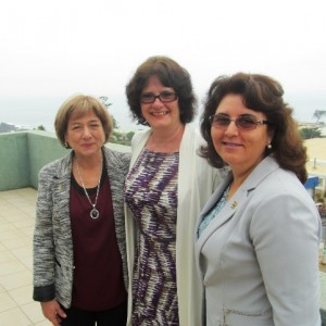 antoinette_gagne_saluda_ a_prorrectora_upla