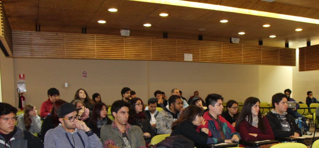 charla geografía público recortada