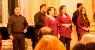 Con nuevos integrantes Coro de Cámara UPLA dio concierto en Palacio Rioja