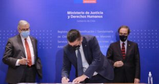 Consejo de Rectores, Ministerio de Justicia y Gendarmería establecen alianza para propiciar reinserción social