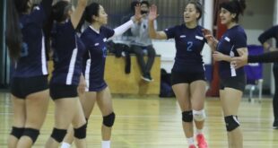 Voleibol mujeres UPLA se hizo fuerte en casa y se quedó con la victoria en el Fenaude Zona Costa