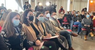 Ministra destacó aporte de la UPLA al empoderamiento de dirigentes sociales