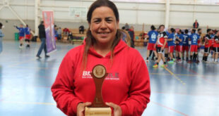 Instructora UPLA se consagra campeona nacional en la Liga Balonmano Master