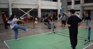 Estudiantes del campus Valparaíso participaron en el Campeonato Recreativo de Tenis-Fútbol