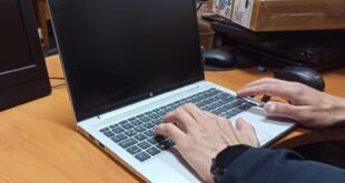 UPLA entregó nuevos equipos portátiles a su personal académico