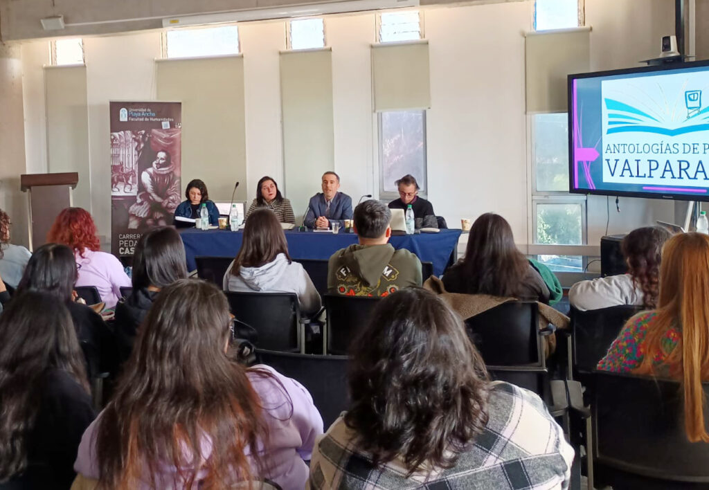 Poesía porteña: Conversatorio analiza antologías entre 1968 y 2018