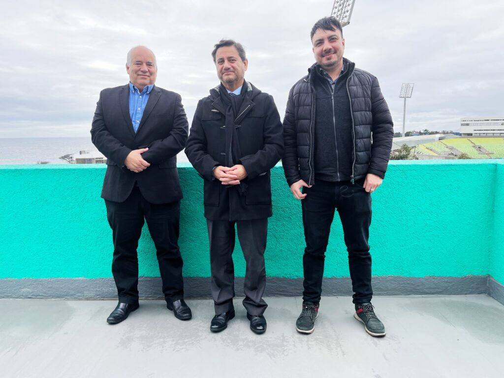 Rector UPLA y Seremi del Trabajo abordan actualización de leyes laborales