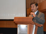 Rector Carlos González