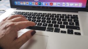 El cuidado del entorno laboral: El foco del Día Mundial de la Salud Mental 2024