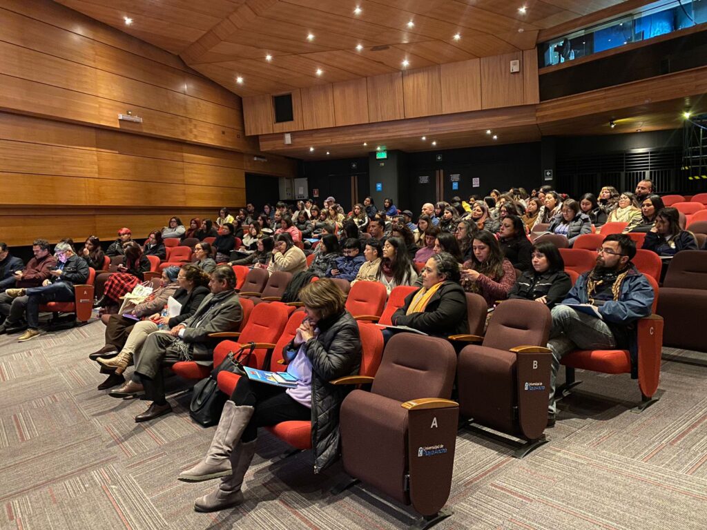 Jornada de capacitación para equipos de programa 4 a 7 de SernamEG en la UPLA