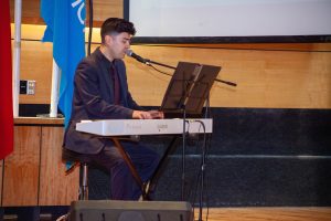 UPLA entrega títulos póstumos a familias de 5 exestudiantes