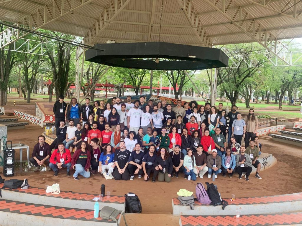 Estudiantes de Ingeniería Civil Industrial UPLA presentaron trabajos de investigación en Brasil