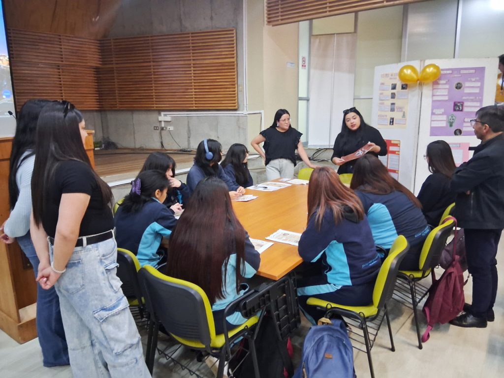 Docentes en formación de Pedagogía en Castellano UPLA ponen a prueba sus competencias en aula