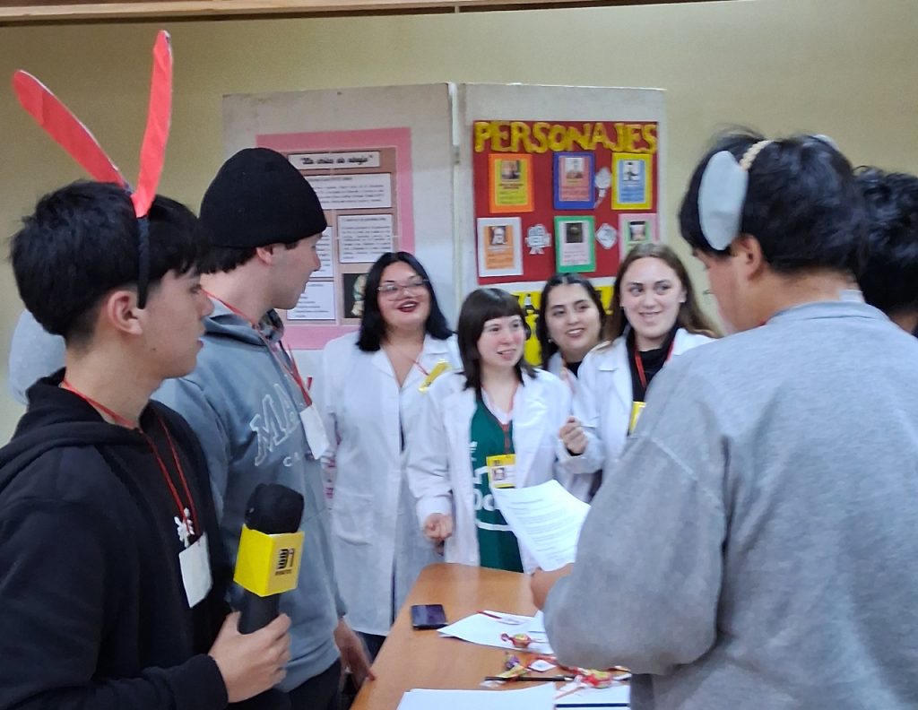 Docentes en formación de Pedagogía en Castellano UPLA ponen a prueba sus competencias en aula