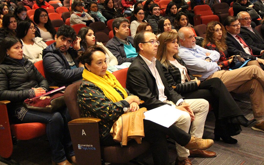 UPLA recibe a 150 estudiantes de postgrado promoción 2019