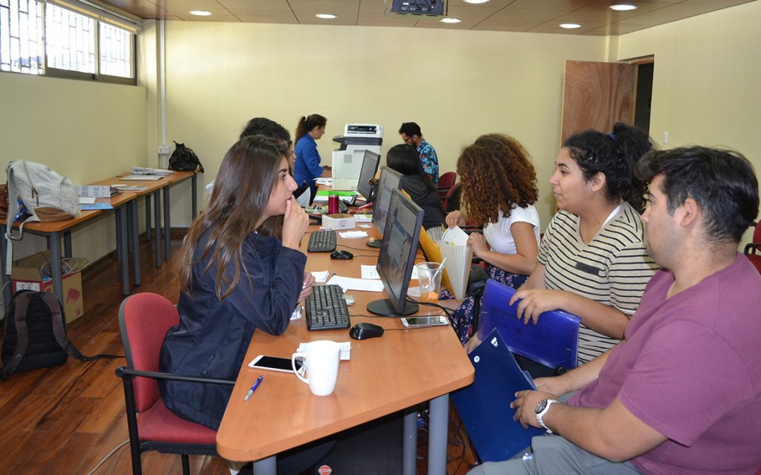 Alta afluencia de estudiantes en proceso de matrículas del campus San Felipe