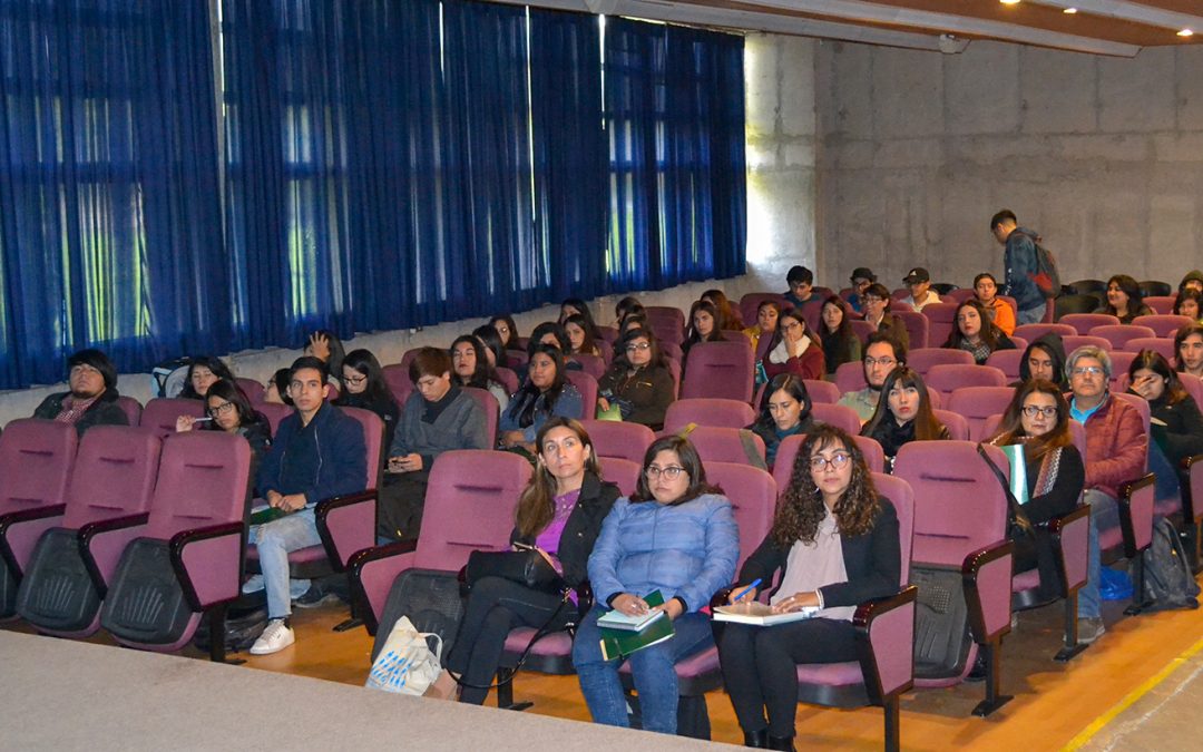 Alumnos y académicos se informaron sobre el Trastorno de Espectro Autista (TEA) en el campus San Felipe