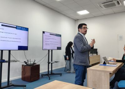 Equipo de la Secretaría de Estudios de la UPLA en encuentro de pares